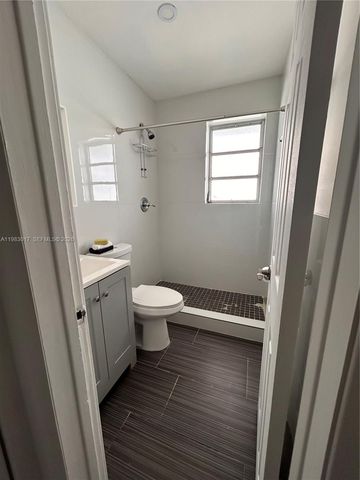 1019 NE 17th Ter 1, Fort Lauderdale, FL 33304