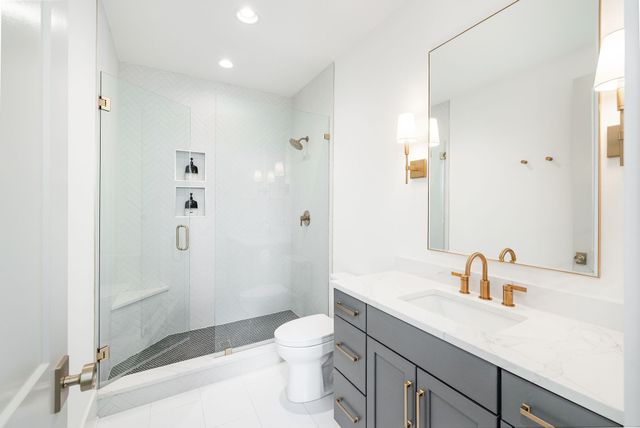 5929 E Ashland Dr, Nashville, TN 37215