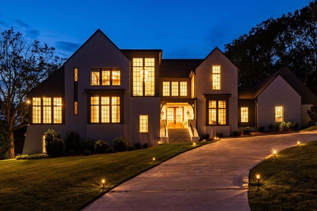 5929 E Ashland Dr, Nashville, TN 37215