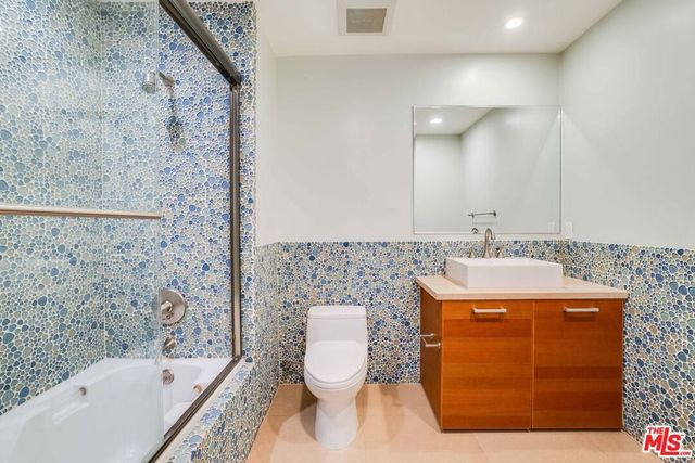1517 S Bentley Avenue 304, Los Angeles, CA 90025
