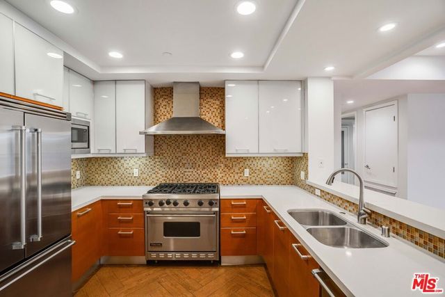 1517 S Bentley Avenue 304, Los Angeles, CA 90025