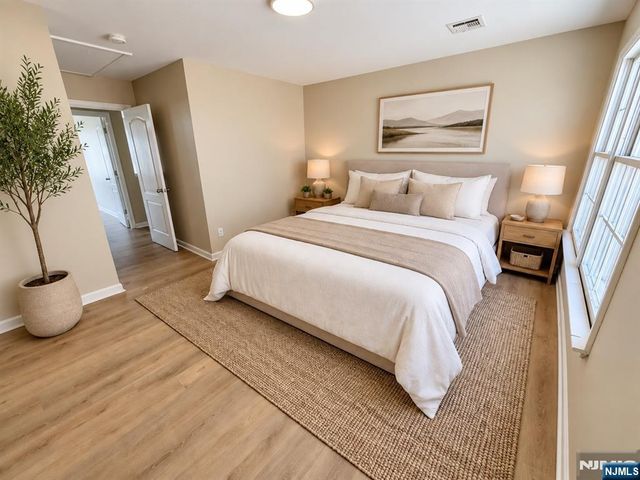 20 Kinney Street, Newark, NJ 07102
