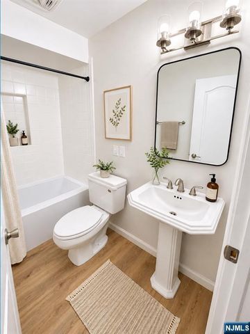 20 Kinney Street, Newark, NJ 07102