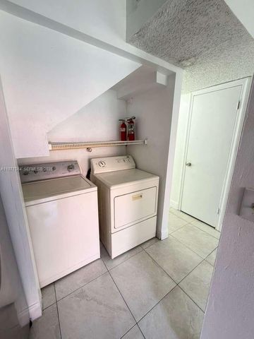 2462 NW 52nd Ave 2462, Lauderhill, FL 33313