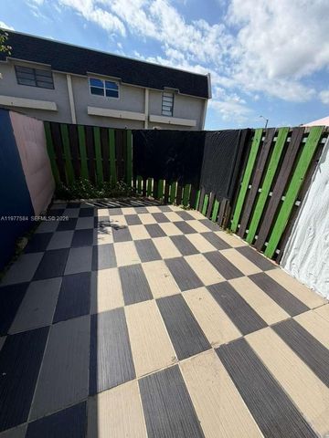 2462 NW 52nd Ave 2462, Lauderhill, FL 33313