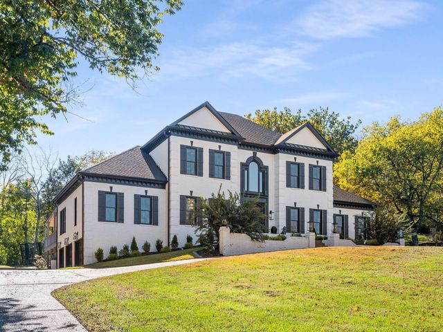 5093 Heathrow Blvd, Brentwood, TN 37027