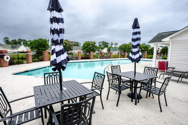 1422 Willoughby Park Court Unit 5, Wilmington, NC 28412