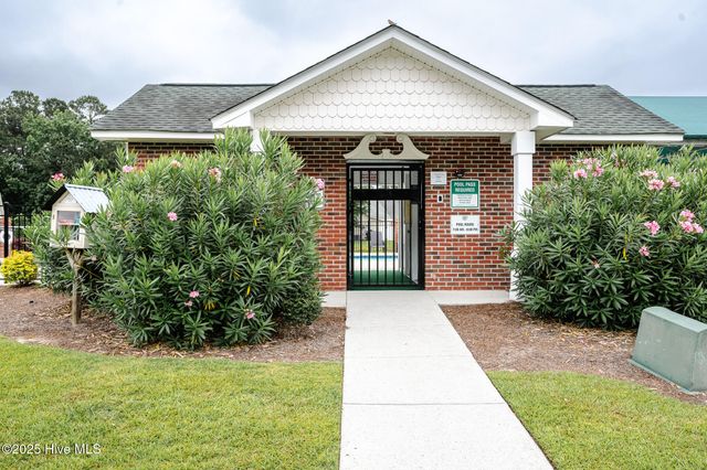 1422 Willoughby Park Court Unit 5, Wilmington, NC 28412