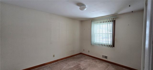 23 Bobbie Drive, Gates, NY 14606