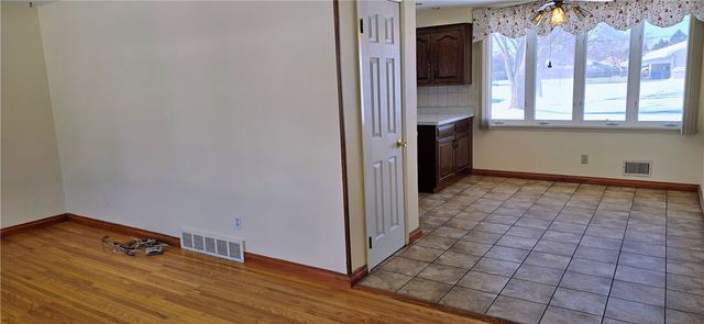 23 Bobbie Drive, Gates, NY 14606