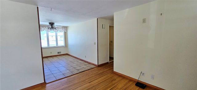 23 Bobbie Drive, Gates, NY 14606