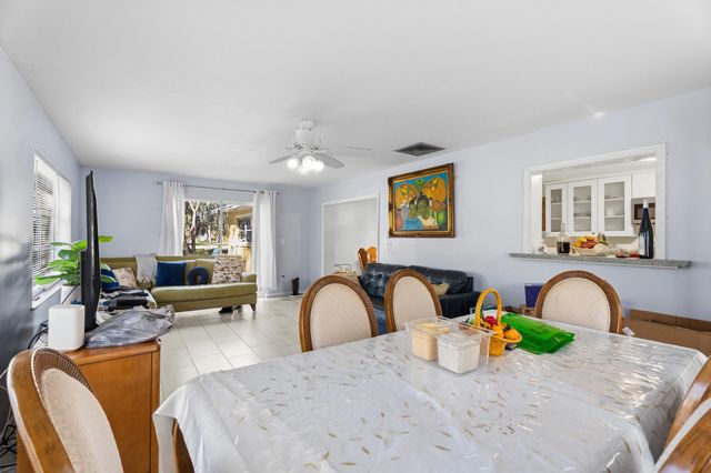 819 Tumblin Kling Road, Fort Pierce, FL 34982