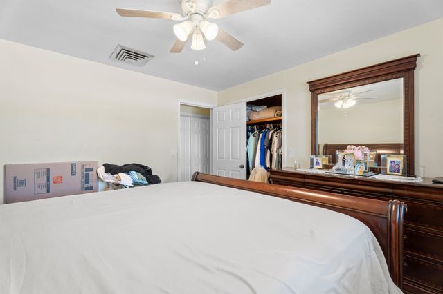 819 Tumblin Kling Road, Fort Pierce, FL 34982