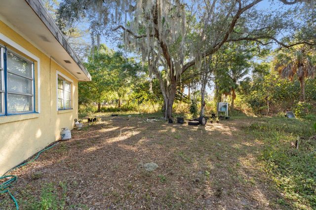 819 Tumblin Kling Road, Fort Pierce, FL 34982