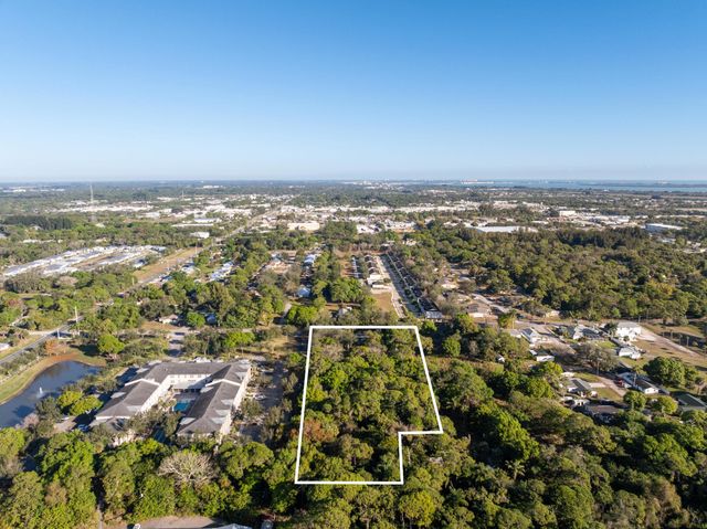 819 Tumblin Kling Road, Fort Pierce, FL 34982