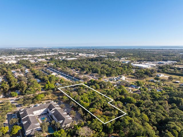 819 Tumblin Kling Road, Fort Pierce, FL 34982