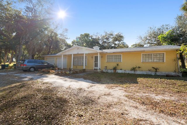 819 Tumblin Kling Road, Fort Pierce, FL 34982