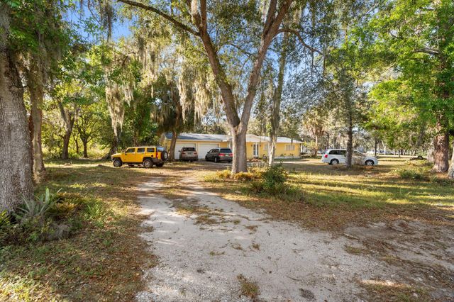 819 Tumblin Kling Road, Fort Pierce, FL 34982