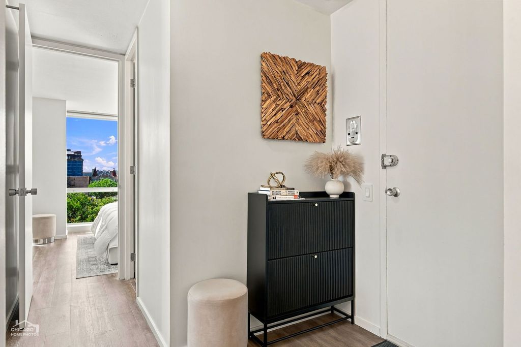 340 W Diversey Parkway 815, Chicago, IL 60657 — photo 3