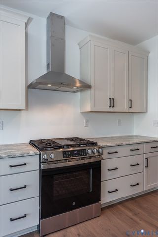 8656 Hope Farm Ln, Mechanicsville, VA 23111