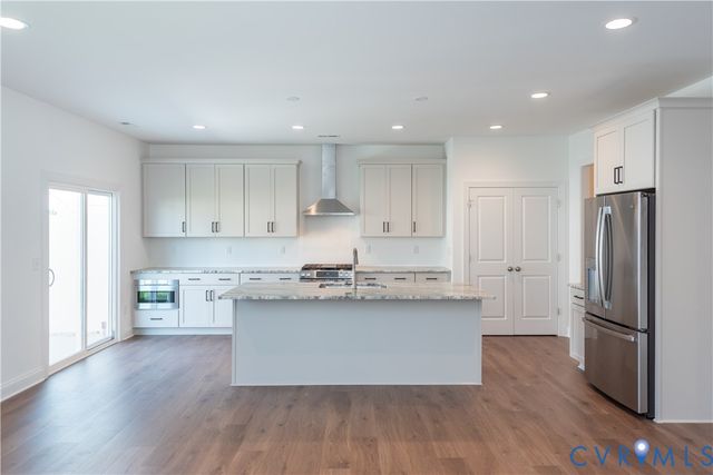 8656 Hope Farm Ln, Mechanicsville, VA 23111