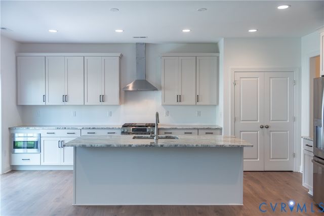 8656 Hope Farm Ln, Mechanicsville, VA 23111