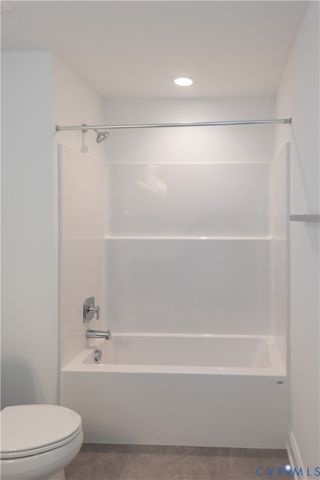 8656 Hope Farm Ln, Mechanicsville, VA 23111