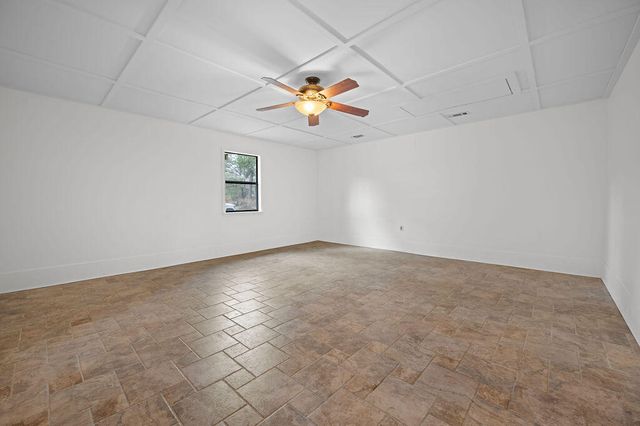 136 Thomas, Leesville, LA 71446