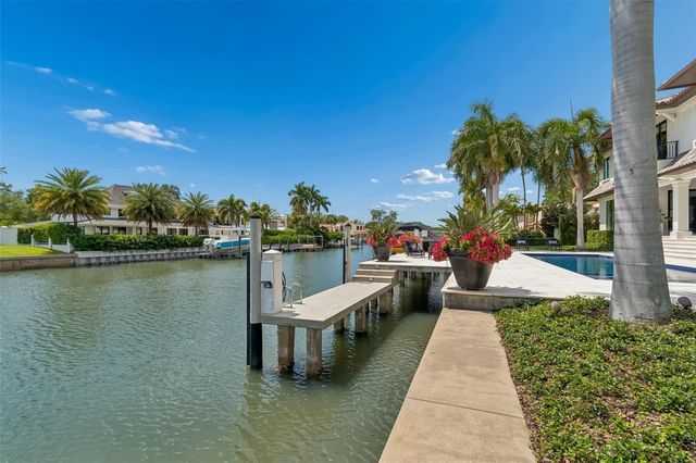 4808 CULBREATH ISLES ROAD, Tampa, FL 33629