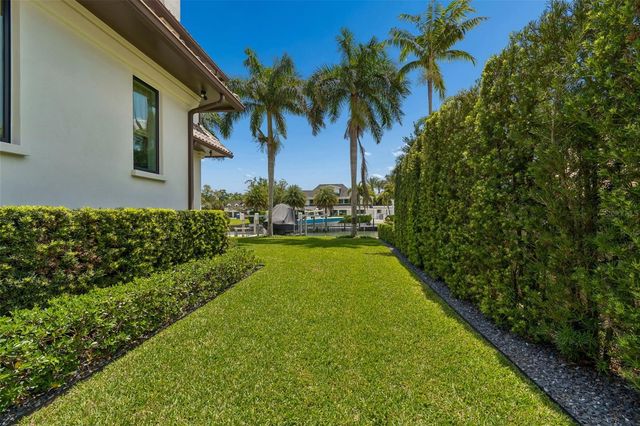 4808 CULBREATH ISLES ROAD, Tampa, FL 33629