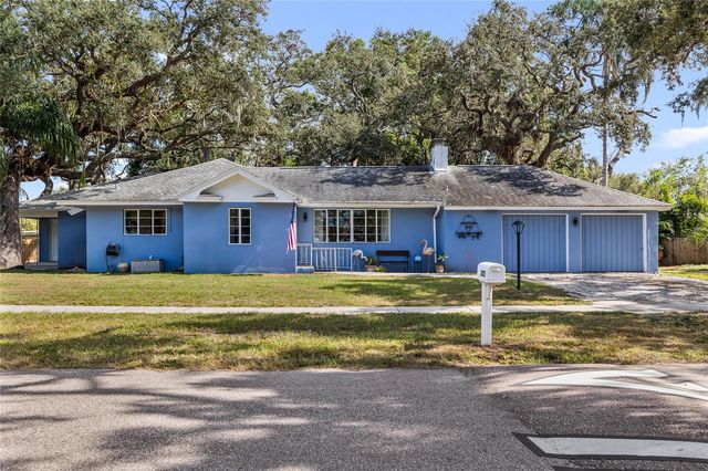 2027 PINECREST WAY, Clearwater, FL 33755