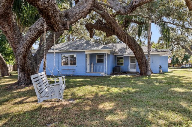 2027 PINECREST WAY, Clearwater, FL 33755