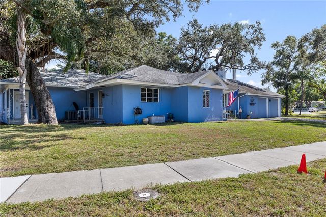 2027 PINECREST WAY, Clearwater, FL 33755