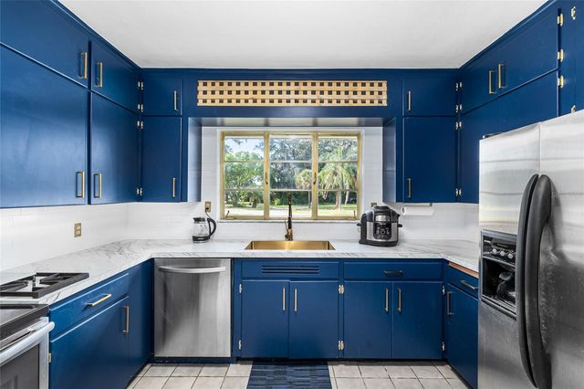 2027 PINECREST WAY, Clearwater, FL 33755