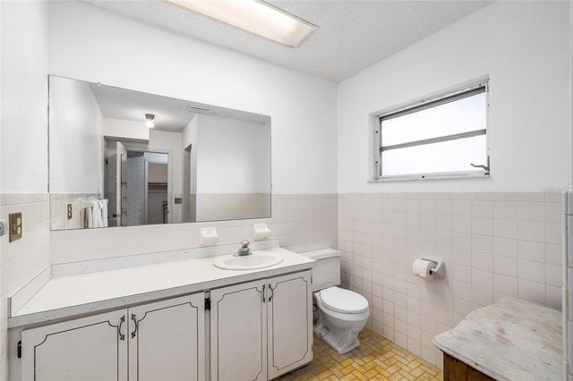 2027 PINECREST WAY, Clearwater, FL 33755