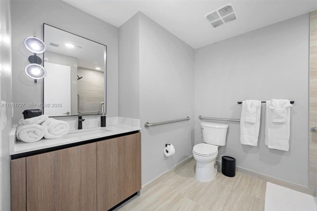 580 72nd St 1210, Miami Beach, FL 33141