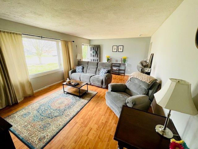 3714 BUCK Avenue, Joliet, IL 60431