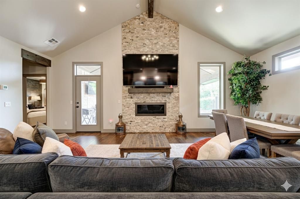 1249 Chelham Lane, Edmond, OK 73034