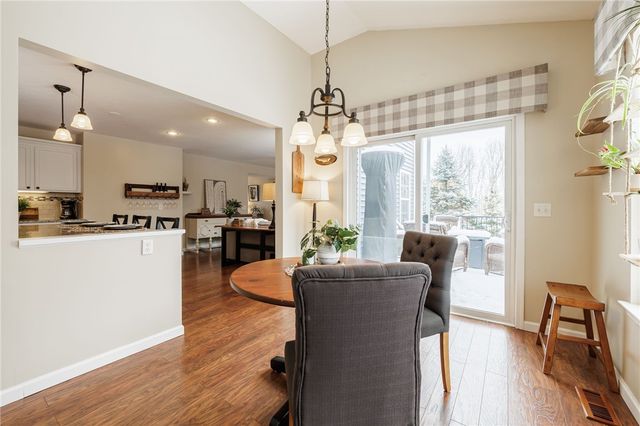 6123 Ebony Ct, Farmington, NY 14425