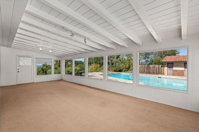 2652 54 Mountain View Dr, Escondido, CA 92027