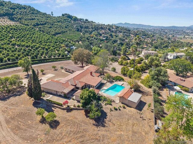 2652 54 Mountain View Dr, Escondido, CA 92027