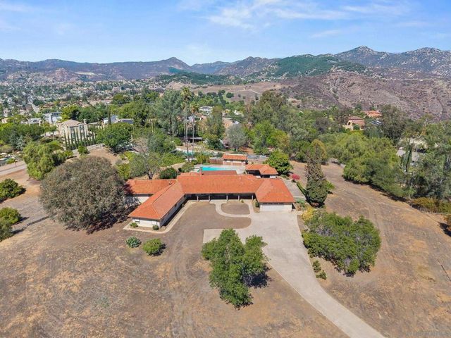 2652 54 Mountain View Dr, Escondido, CA 92027