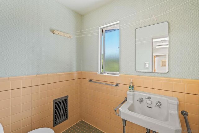 2652 54 Mountain View Dr, Escondido, CA 92027