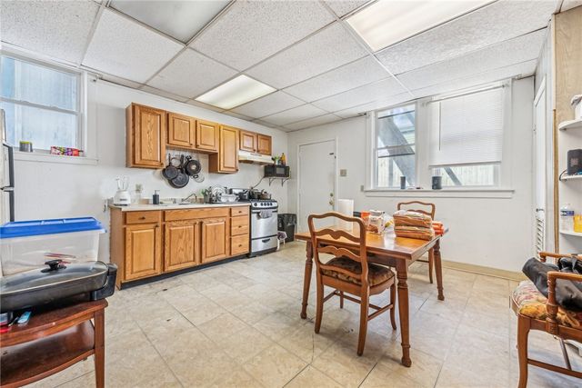 517 Walnut St, Irwin, PA 15642