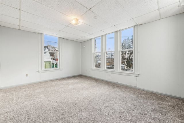 517 Walnut St, Irwin, PA 15642