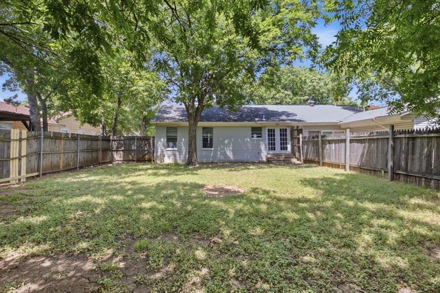 308 N Roe Street B, White Settlement, TX 76108