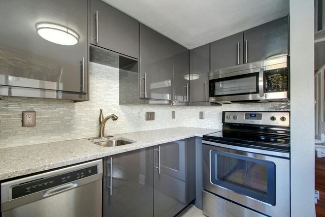 2500 Burleson RD 319, Austin, TX 78741