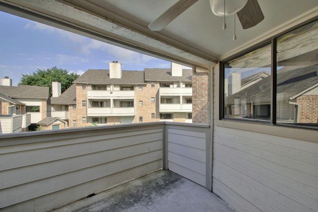 2500 Burleson RD 319, Austin, TX 78741