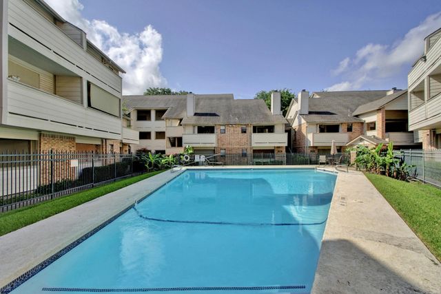 2500 Burleson RD 319, Austin, TX 78741