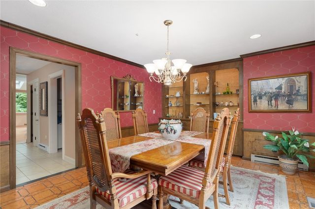 2 Lancers Lane, Lincoln, RI 02865